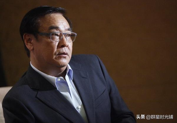 嫌棄張曼玉醜3年分手！娶嬌妻「相約不生子9年」　61歲「卻轉身和情人生女」
