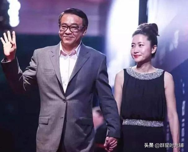 嫌棄張曼玉醜3年分手！娶嬌妻「相約不生子9年」　61歲「卻轉身和情人生女」