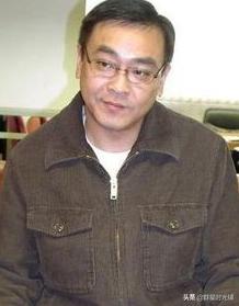 嫌棄張曼玉醜3年分手！娶嬌妻「相約不生子9年」　61歲「卻轉身和情人生女」