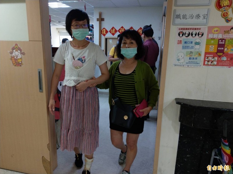 兒媳生第三胎倒下！天使婆婆不離棄「一打四3個月」　「最後畫面」暖哭全網