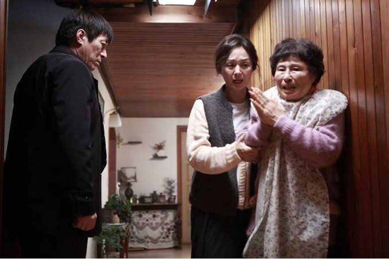 年紀越大感情越疏離？他60歲「毅然和兄弟姐妹絕交」　心寒曝3個「關於親情的痛心事實」：放手後更輕鬆