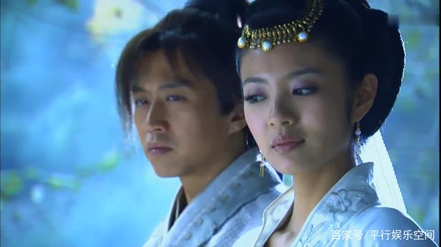 被大S戚薇奪愛！轉身嫁「百億富豪」　如今老公被曝非法開賭「高達百億」：或將豪門夢碎?