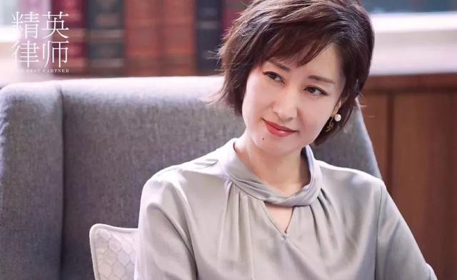 嫁入豪門7年！卻沒錢買冰激凌　38歲帶子離婚「換自由身」爆火：中年女人叛逆，其實是活明白了