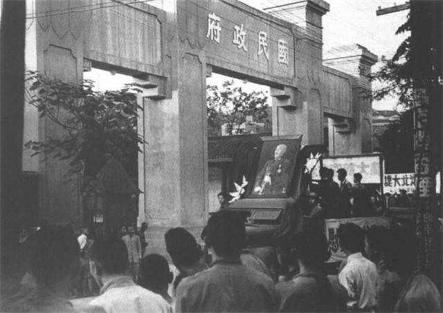 一生只愛一人！抗日軍官來台「愛上日本女教師」無奈命運作弄　終生未娶「花76年只為尋女友」心甘情願