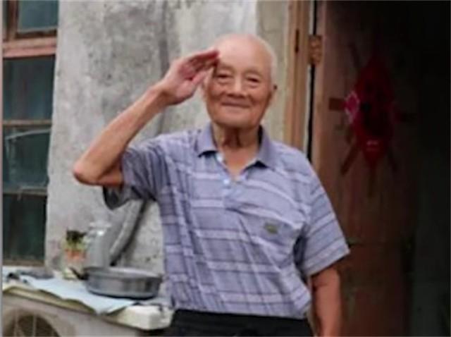 一生只愛一人！抗日軍官來台「愛上日本女教師」無奈命運作弄　終生未娶「花76年只為尋女友」心甘情願