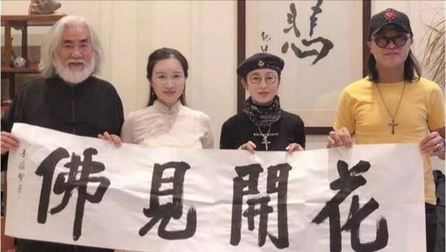 被曝隱婚？53歲張敏衣衫不整「卻被老公要求出鏡」　曾與向華勝「糾葛10年」情史太心酸 