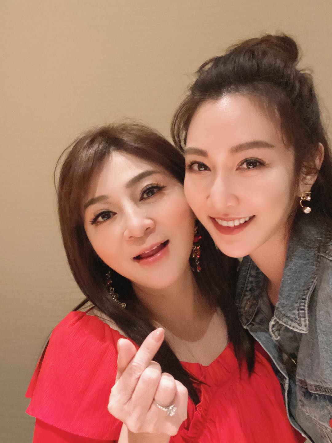 無法親眼看見！曾莞婷出道27年「遭酸此生與獎項無緣」　如今淚崩「把獎項獻給他」：他來不及看到我被認同...