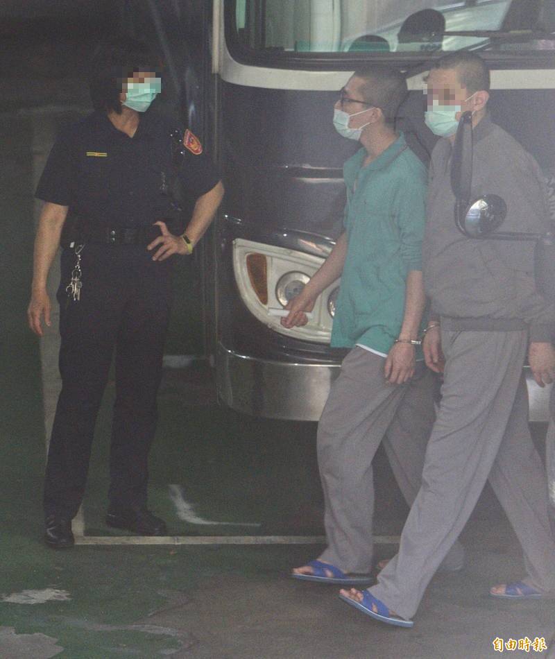 新店隨機殺人案／亡者胞姊痛罵「開庭像替死刑犯砍價」：律師狂踩底線　震怒喊「給你機會投胎懺悔」