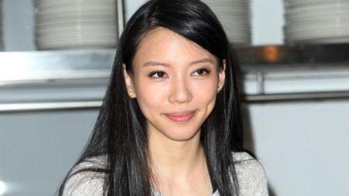 力壓舒淇嫁王力宏！5年生3胎「冠夫姓」的李靚蕾　被閨蜜曝「離婚關鍵」敗在了4個字