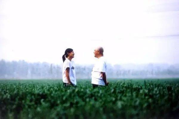 與黃立行戀愛12年不結婚！不願被「一紙婚書」約束　47歲把家「刷成全黑」做自己