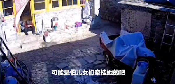 64歲婆婆走得太突然！兒媳不解立即「調監控查看」　老人「生前5分鐘畫面」讓全家後悔
