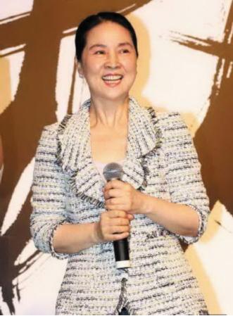 7位被大佬「藏起來」的女星！個個貌美如花「卻甘願為愛做羹湯」　息影多年優雅老去