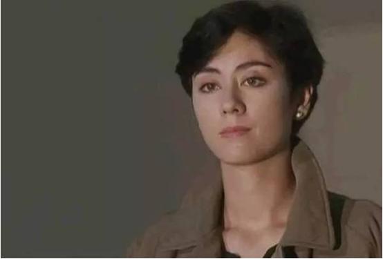 7位被大佬「藏起來」的女星！個個貌美如花「卻甘願為愛做羹湯」　息影多年優雅老去