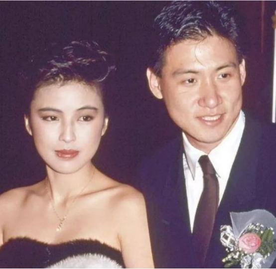 7位被大佬「藏起來」的女星！個個貌美如花「卻甘願為愛做羹湯」　息影多年優雅老去
