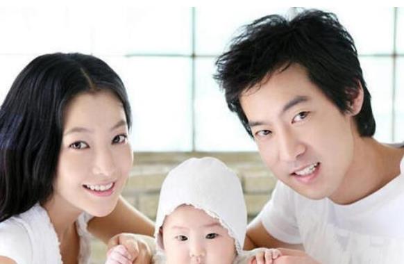 韓國第一美女！因女兒醜被質疑整容「稱五官張開就好了」　11年後卻被打臉：原形畢露了