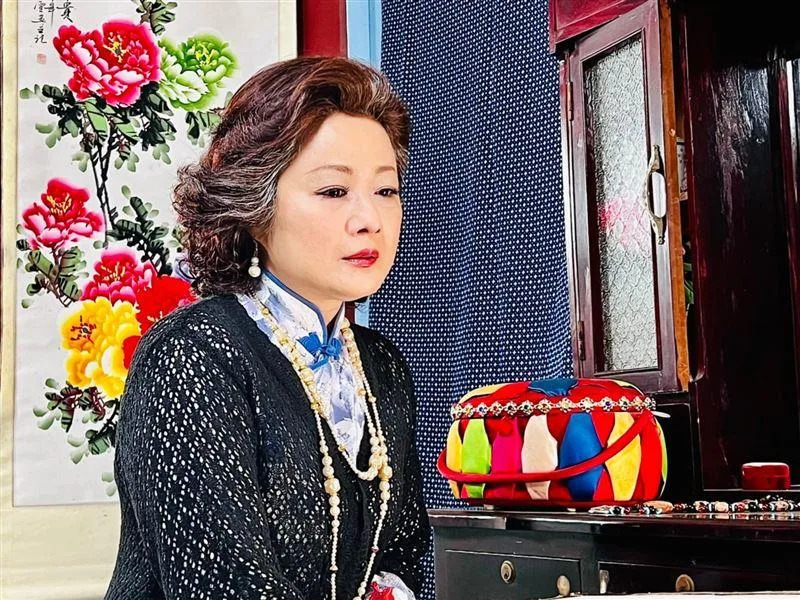 人生遭賭鬼母害慘！桃太郎女星「54歲放下怨念」罕吐歷綁票心聲　今半百重返榮耀「催淚演技逼哭全網」