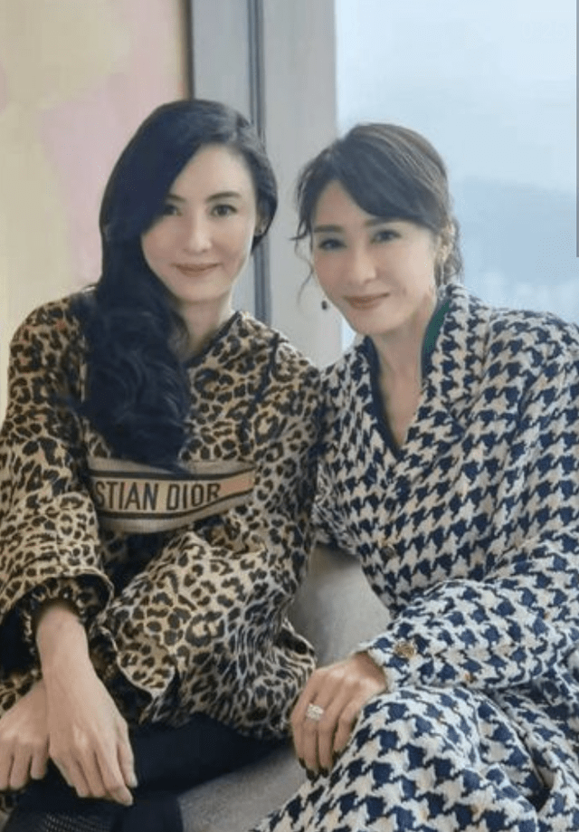 只承認她比自己美！張柏芝罕見同框女神「戀上富商幼子生父」成迷　後者嫁殘疾富豪「成人生贏家」