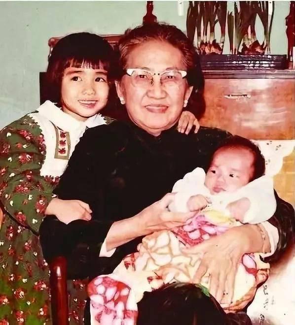 只承認她比自己美！張柏芝罕見同框女神「戀上富商幼子生父」成迷　後者嫁殘疾富豪「成人生贏家」