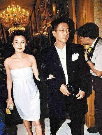 只承認她比自己美！張柏芝罕見同框女神「戀上富商幼子生父」成迷　後者嫁殘疾富豪「成人生贏家」
