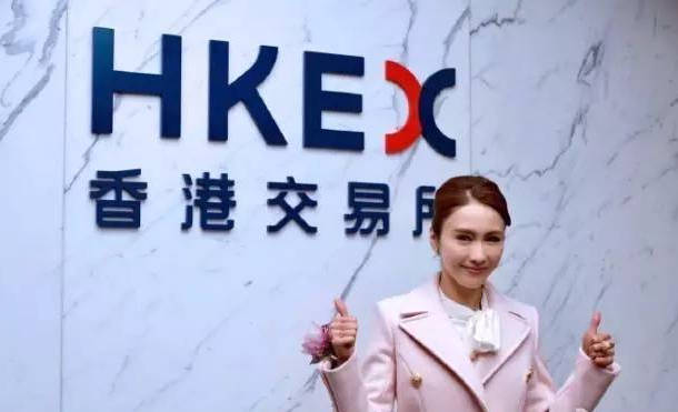 只承認她比自己美！張柏芝罕見同框女神「戀上富商幼子生父」成迷　後者嫁殘疾富豪「成人生贏家」