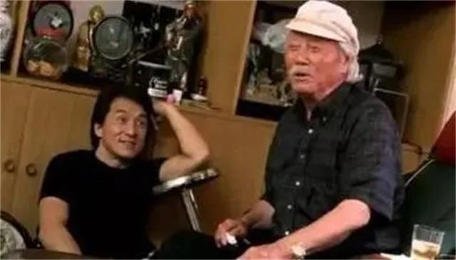 成龍同父異母的大哥！7歲時被父親拋棄　73歲第一次「見到明星弟弟」直言不貪他的錢