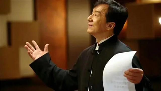 成龍同父異母的大哥！7歲時被父親拋棄　73歲第一次「見到明星弟弟」直言不貪他的錢
