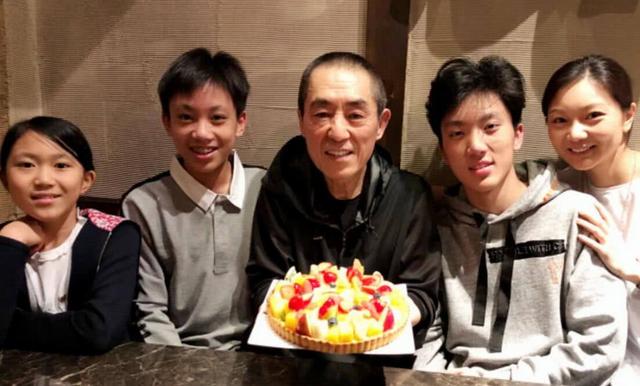 不計前嫌！她嫁大31歲名導演「婆婆極力反對」　婚後成賢內助「照顧婆婆到臨終」夫家愧疚改觀