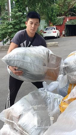 兼職倉庫工！戲說男星「突遭美魔女開價」單月20萬陪伴費　笑喊你體格好好「直接送百萬名車」