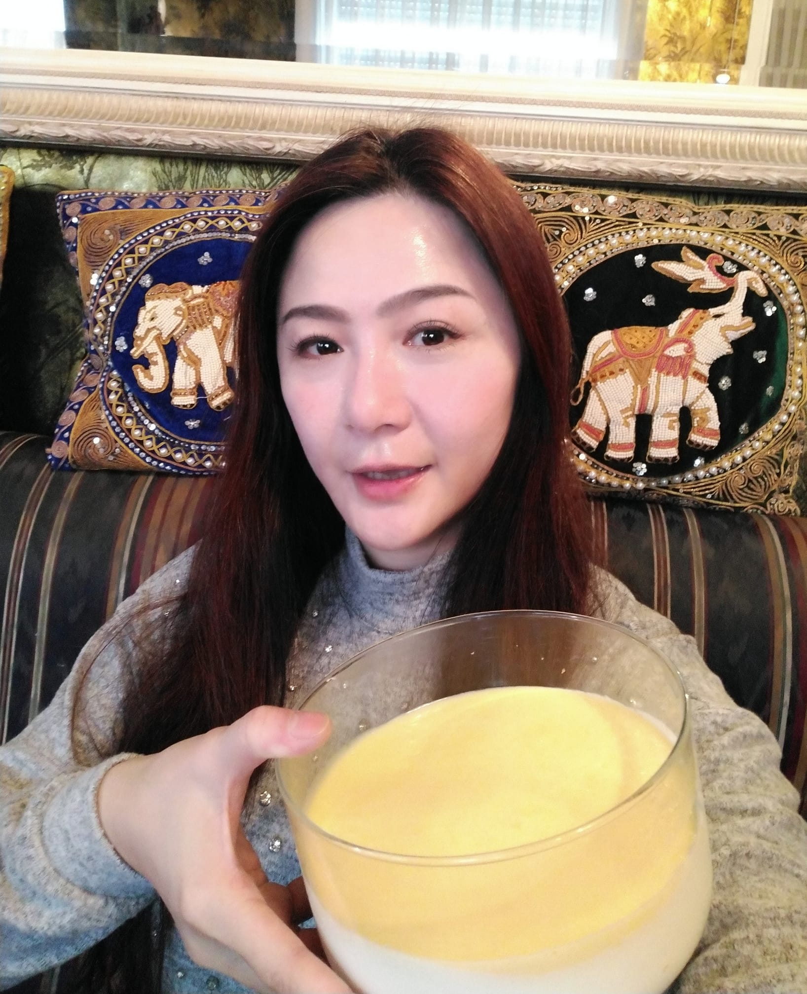 一顆真心擄獲夫家！資深女星淚謝「公公臨終前遺言」百坪別墅不贈長孫　「富尪都看在眼裡」財產都歸她
