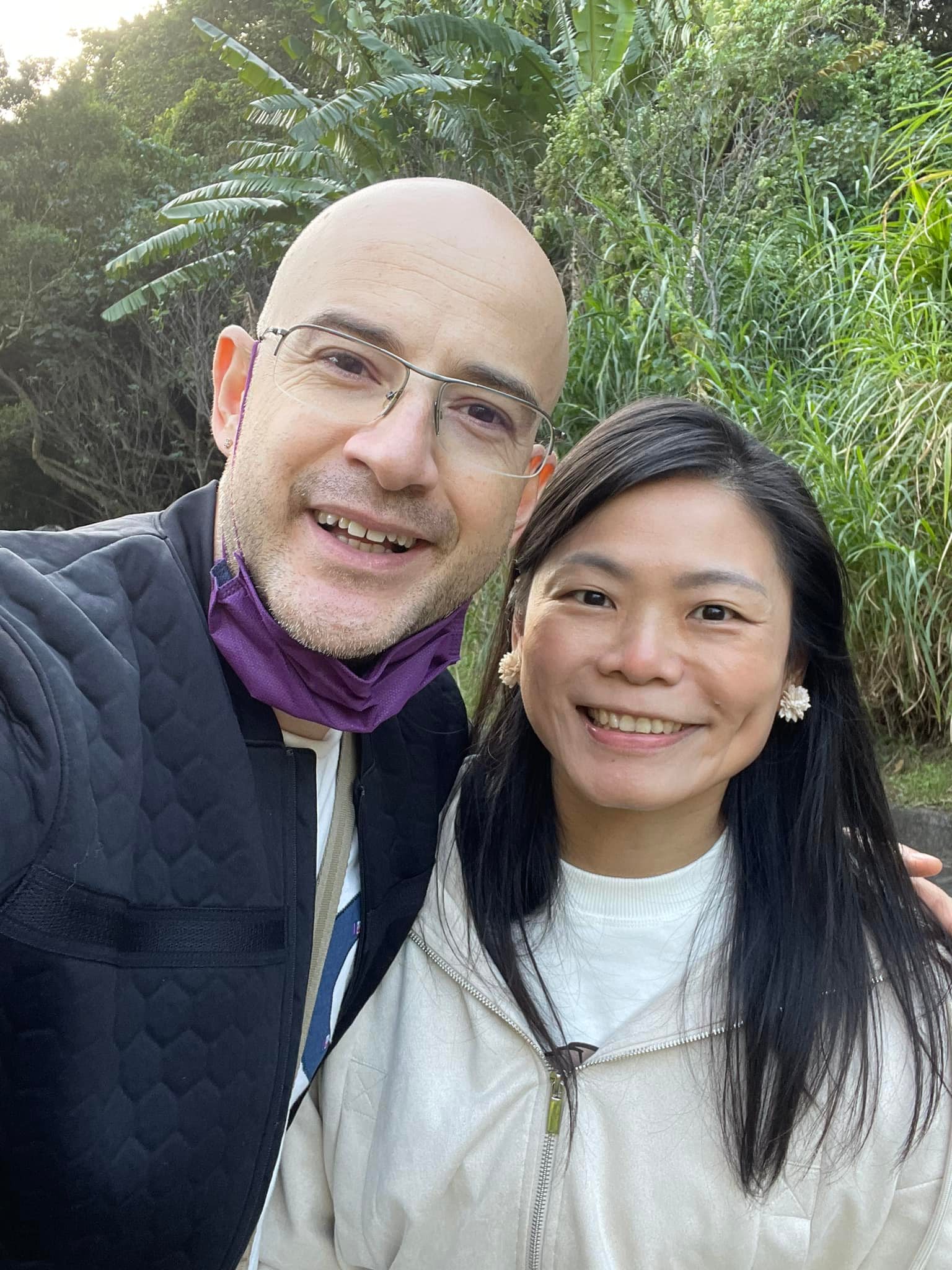 35歲沒房沒車零存款！金鐘主持人被酸「未來你會離婚」　謝愛妻「放棄10萬月薪」義無反顧挺他