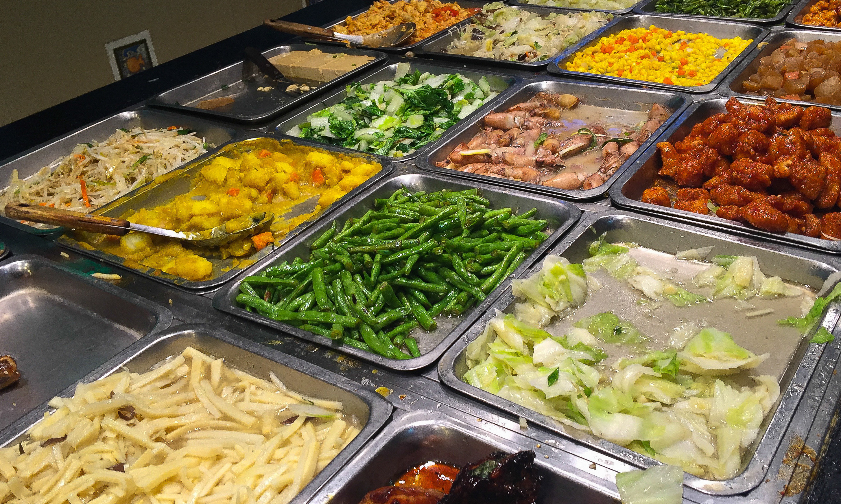 怎麼選？便當店奇葩菜單「雞腿還分左右」　老饕揭「口感吃起來真的有差」專家也認證：還更營養！