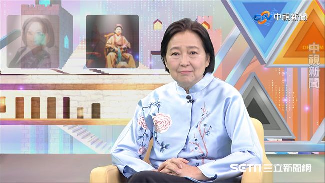 71歲方芳喊話要統一！比喻「台灣就像小孩」：打2巴掌才知厲害　全網震怒「逼剪健保卡」她卻捨不得