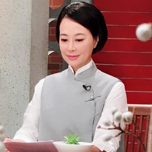 算命罵「取名壞了全家運」！陳夙雰認了「爸好賭還患怪病」糾紛不斷　霸氣喊「不改名我改命」1舉渡化賭鬼父