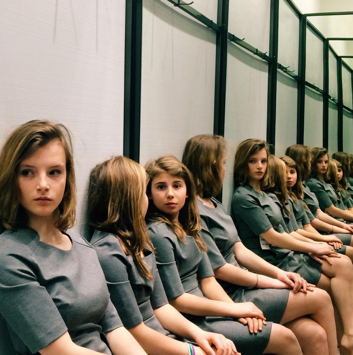 考眼力:照片中到底有多少個女孩? 網友:能夠看出來的都是大神!