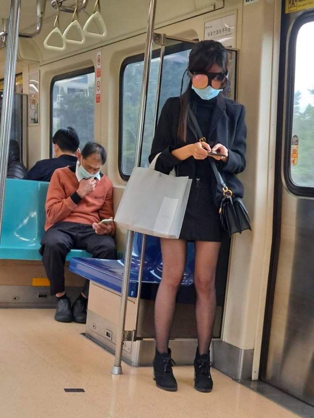 X戰警現身北捷？車廂遇「正妹戴巨大護目鏡」　網困惑「這眼鏡是什麼」內行人解答了：會想戴整天