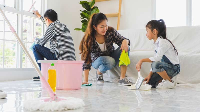 大過年誤踩地雷！納豆女友「見長輩被全程臭臉」　對方忍不住念「怎麼穿褲子」才發現超失禮