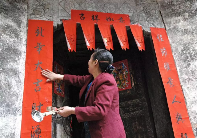 快樂是別人的！一位65歲婆婆的心裡話：過年「是我的痛點」，兒孫滿堂並非那麽幸福