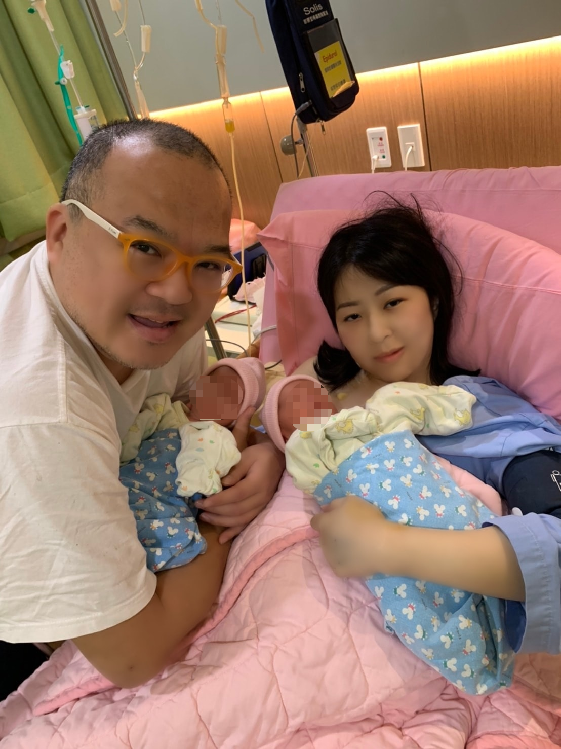 47歲才結婚！明金成「2段情傷太重」主動放手：不耽誤她青春　開玩笑「不能陪孩子長大」一語成讖