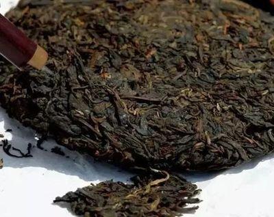 58歲男子確診肝癌！醫生提醒：「1種有害茶葉」趁早扔，喝一口等於「鋼絲球刮肝」