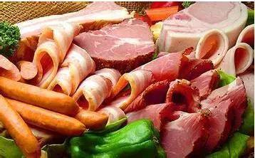 癌症越來越多！是「長期吃肉」引起的嗎？醫生勸告：為了健康「4種肉」能不吃就不吃