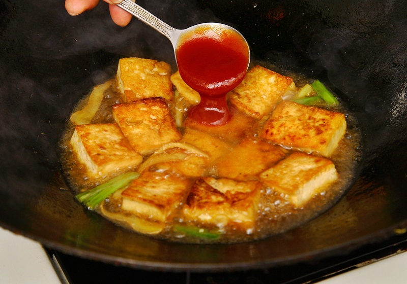 大家來找碴！他曝「中華豆腐有2款」結帳才發現　包裝對比「重點差在這行字」網驚：吃錯20年