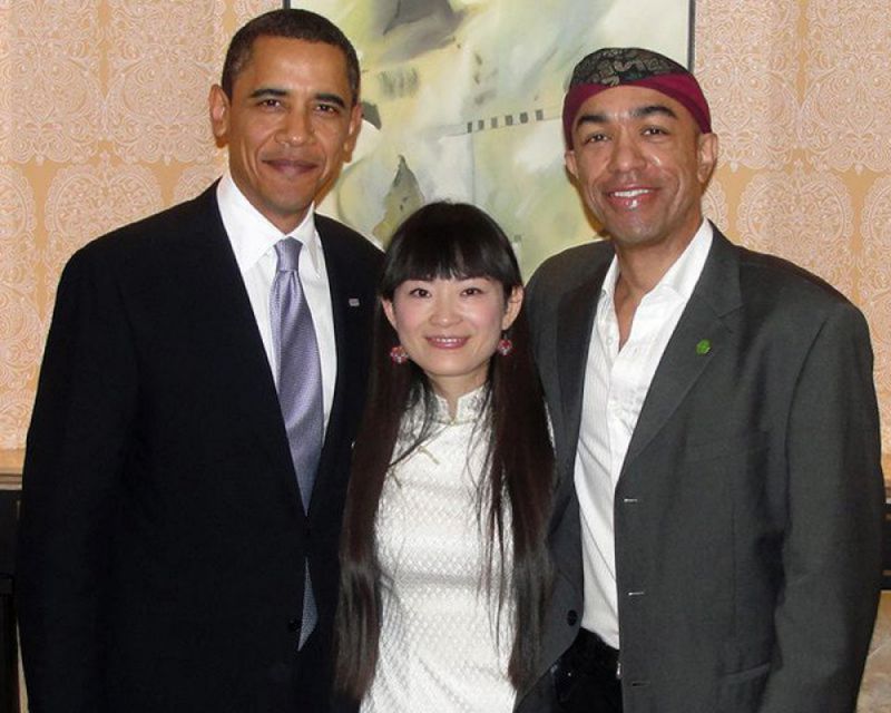 交往黑人7年！獨生女「不顧家人反對」堅決要嫁　婚後才知「老公哥哥是總統」：怎麼藏得住