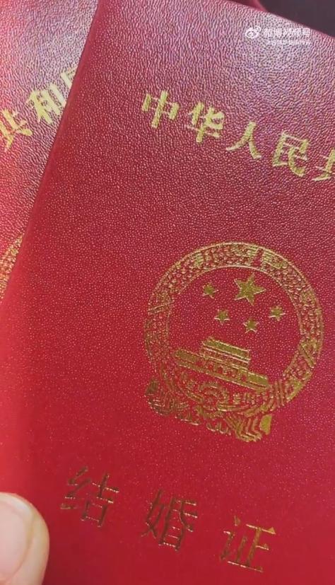 放棄台灣國籍10天！41歲女星宣布結婚「成為祖國媳婦了」　放閃大陸老公「謝謝故鄉的祝福」：親上加親