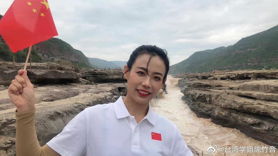 放棄台灣國籍10天！41歲女星宣布結婚「成為祖國媳婦了」　放閃大陸老公「謝謝故鄉的祝福」：親上加親