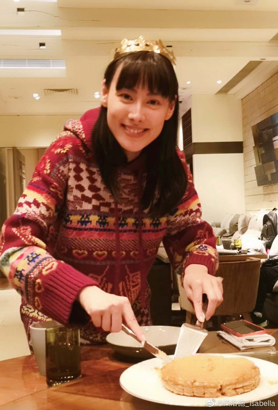 21歲就當媽！女星為李嘉誠二代「連生3子無名分」　知情人士卻讚「她才是最後贏家」