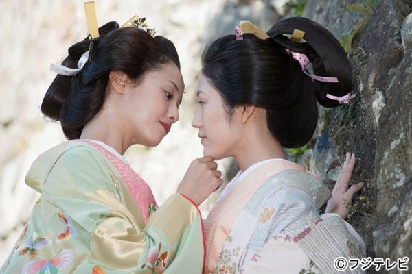 當年是國民女神！氣質女星憑藉「清純美顏爆紅」　卻遭負面新聞纏身「聲量一落千丈」