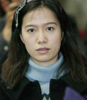 嫁大54歲尪！「她堅持早睡18年」只為丈夫身體　「老公如今快百歲」繼子讚：她是好女孩