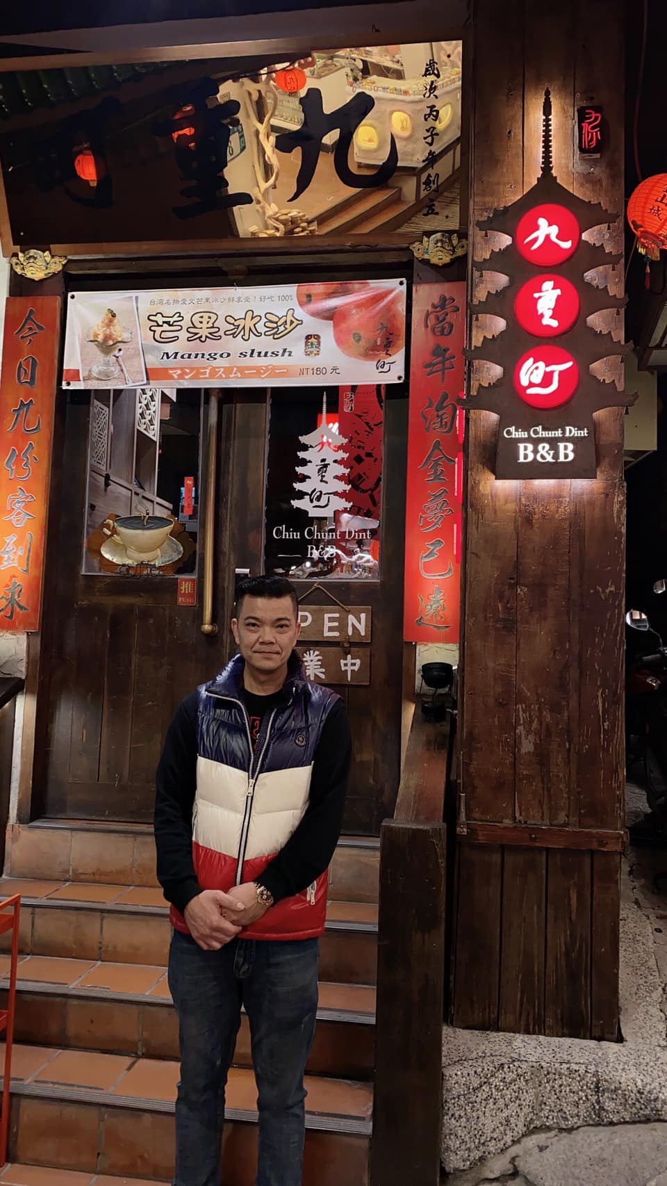 曾欠債近億！王三郎「夜市叫賣轉戰直播」日睡不到3小時　熬成天王「開口就吸粉」創千萬業績
