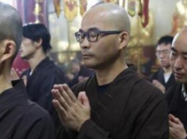 放棄百萬年薪！他愛情事業兩豐收「不顧妻子反對堅持出家」　了卻牽掛後「粗茶淡飯隱居山中」現況曝光