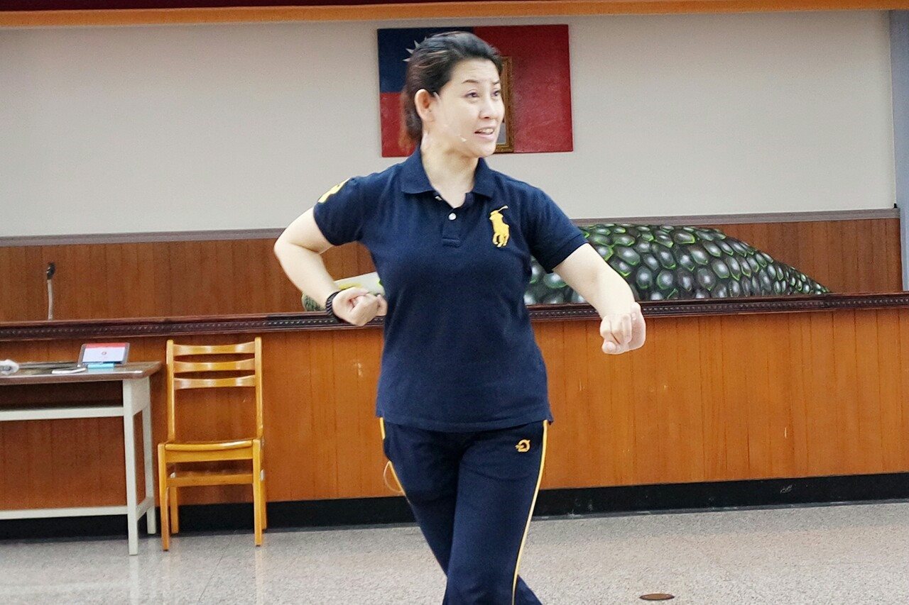 為歌仔戲放棄婚生！昔當紅名旦「今低調為師春風化雨」卻嘆無力心聲　「沈痛向政府喊話」驚認生計堪憂